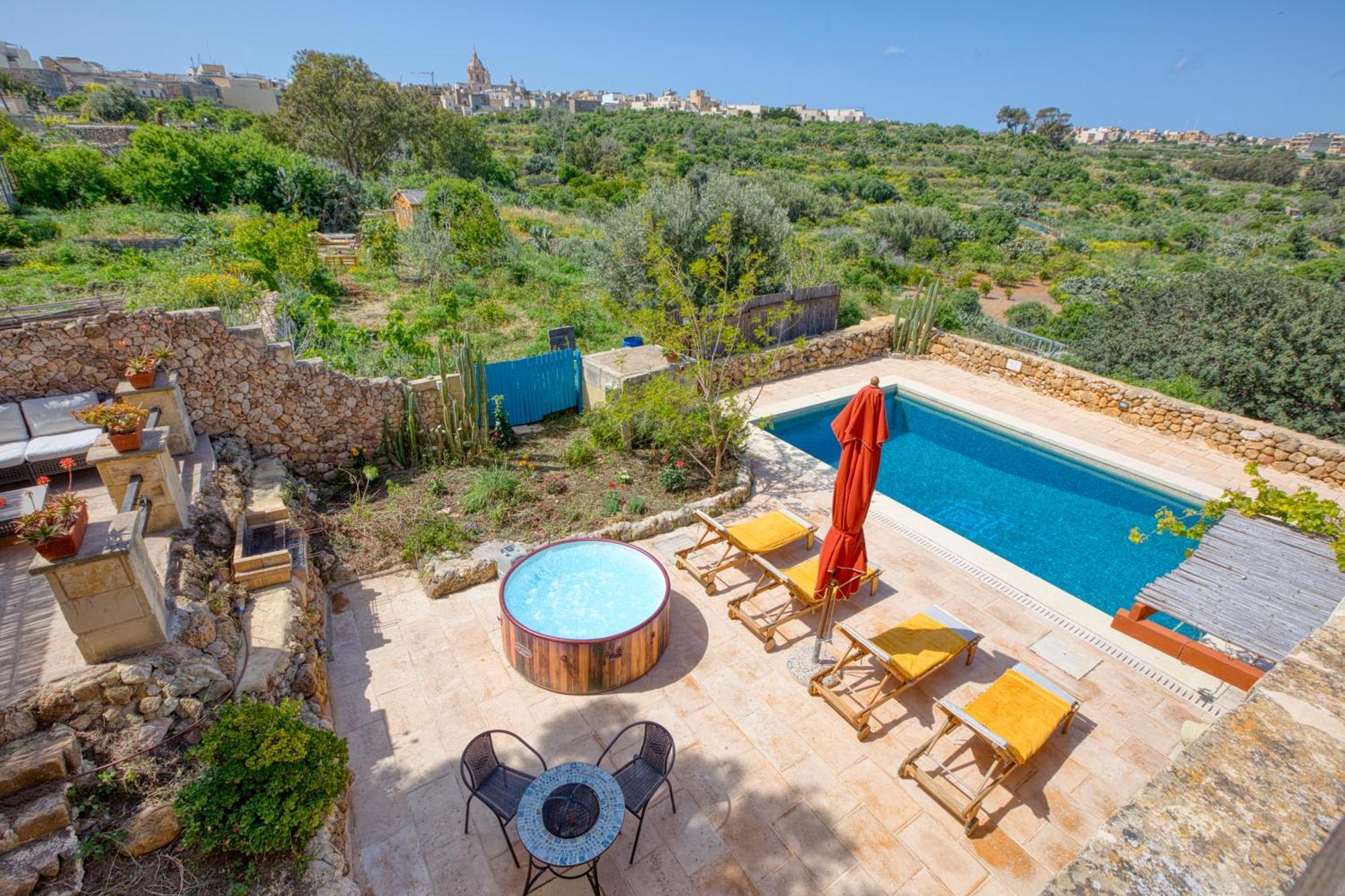 Dar Ix-Xemx Hotel Nadur Bagian luar foto