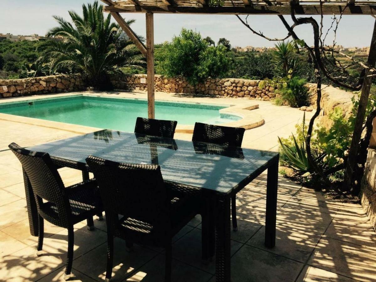 Dar Ix-Xemx Hotel Nadur Bagian luar foto