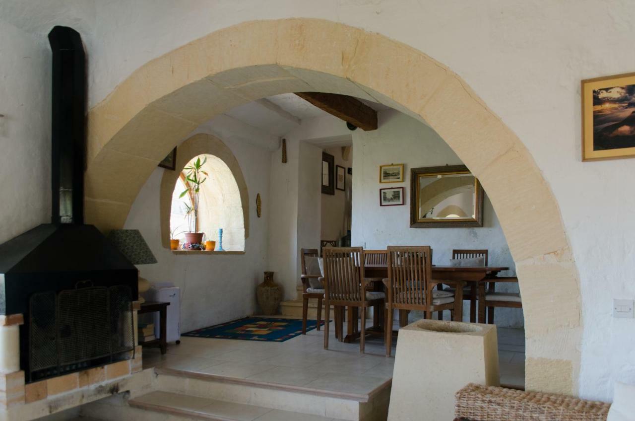 Dar Ix-Xemx Hotel Nadur Bagian luar foto